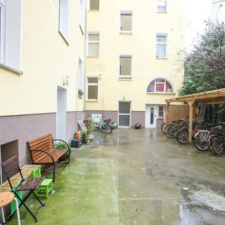 Kurfurstenstrasse *